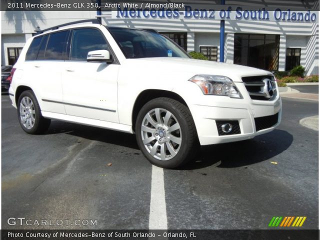 2011 Mercedes-Benz GLK 350 in Arctic White