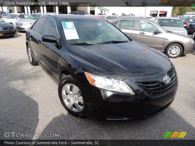 2009 Toyota Camry LE in Black