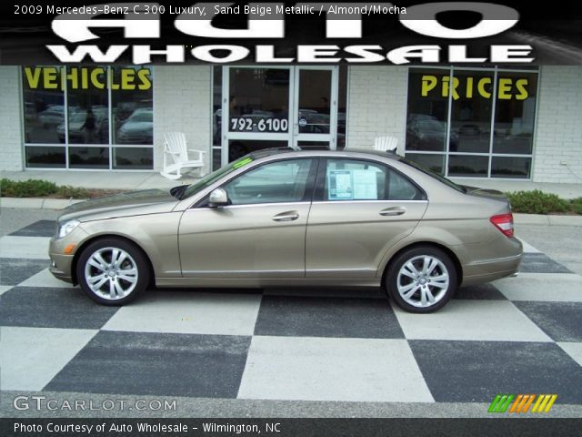 2009 Mercedes-Benz C 300 Luxury in Sand Beige Metallic