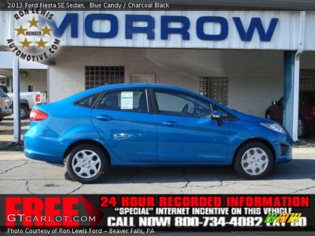 2013 Ford Fiesta SE Sedan in Blue Candy