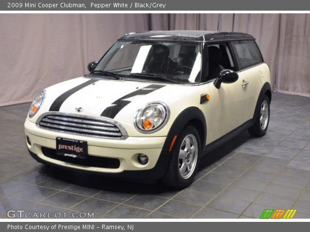 2009 Mini Cooper Clubman in Pepper White