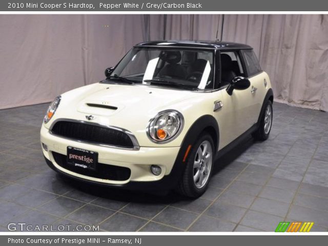 2010 Mini Cooper S Hardtop in Pepper White