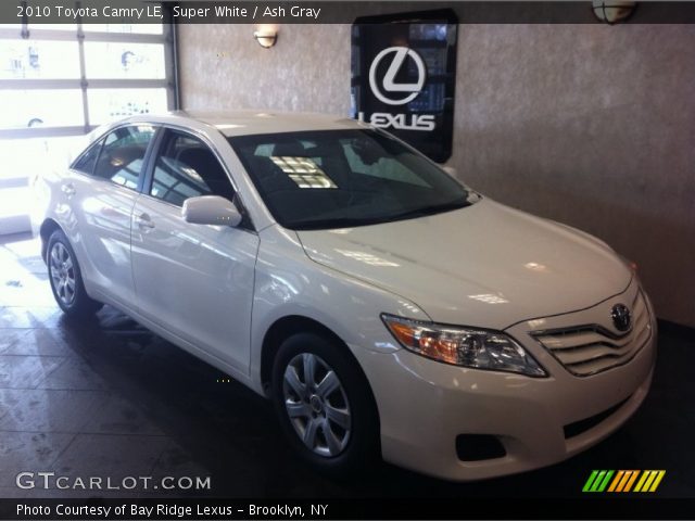 2010 Toyota Camry LE in Super White