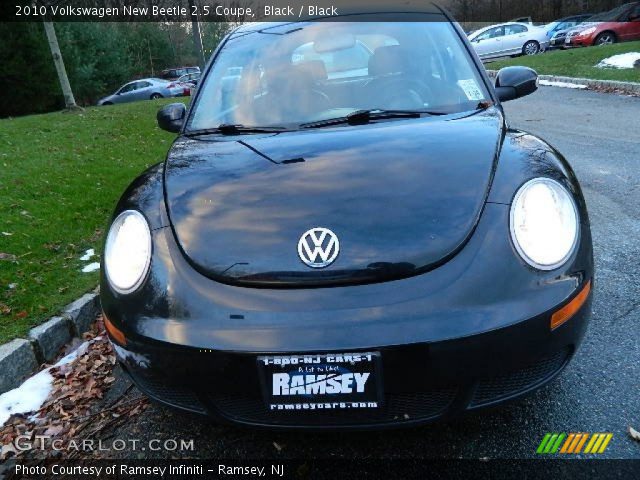 2010 Volkswagen New Beetle 2.5 Coupe in Black
