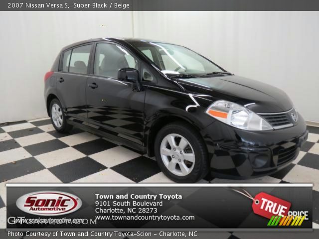 2007 Nissan Versa S in Super Black