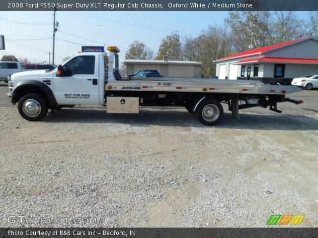 2008 Ford F550 Super Duty XLT Regular Cab Chassis in Oxford White