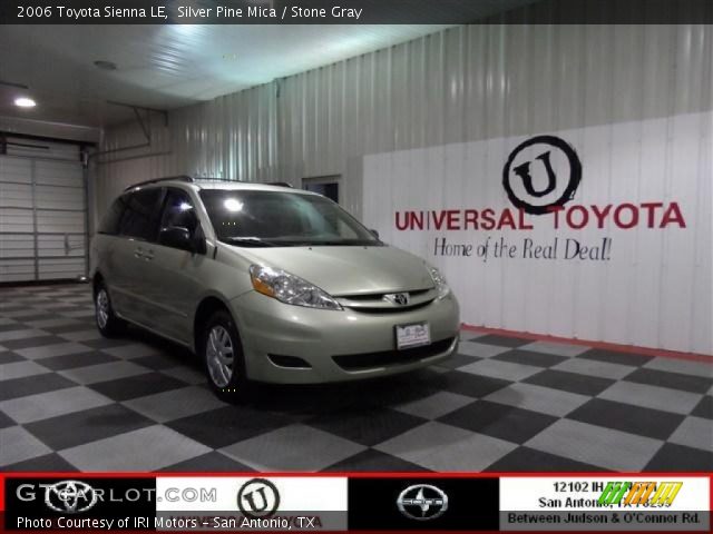 2006 Toyota Sienna LE in Silver Pine Mica