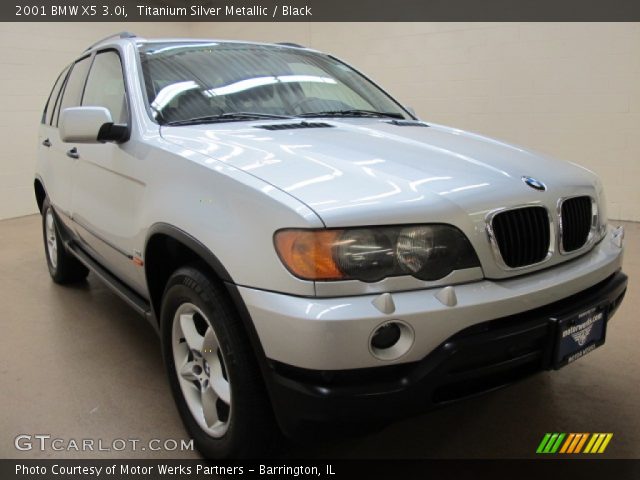 2001 BMW X5 3.0i in Titanium Silver Metallic