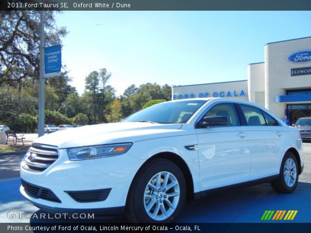 2013 Ford Taurus SE in Oxford White