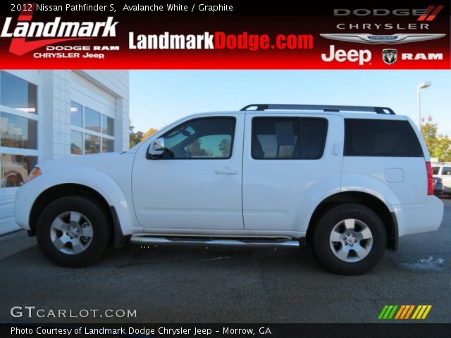 2012 Nissan Pathfinder S in Avalanche White