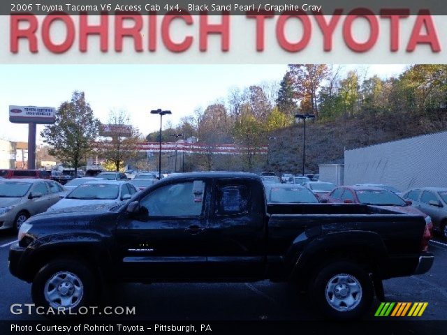 2006 Toyota Tacoma V6 Access Cab 4x4 in Black Sand Pearl