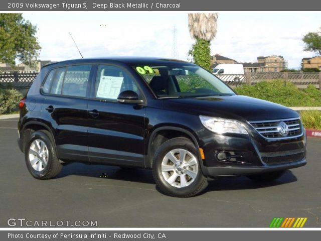 2009 Volkswagen Tiguan S in Deep Black Metallic