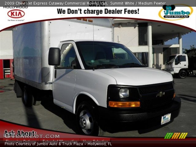 2009 Chevrolet Express Cutaway Commercial Moving Van in Summit White