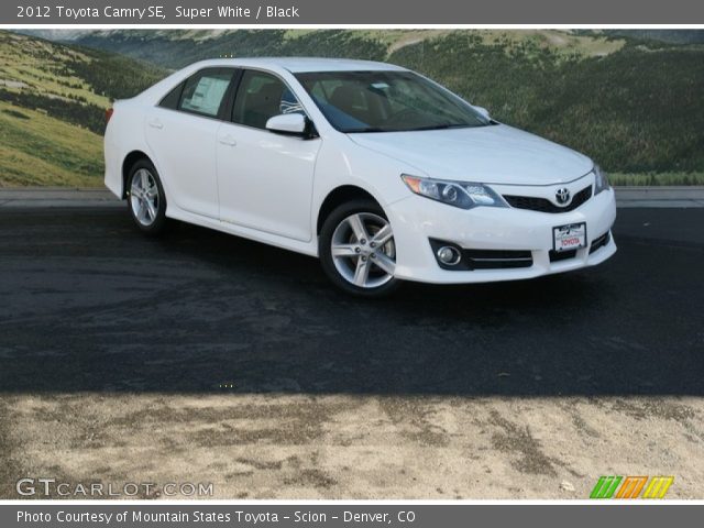 2012 Toyota Camry SE in Super White