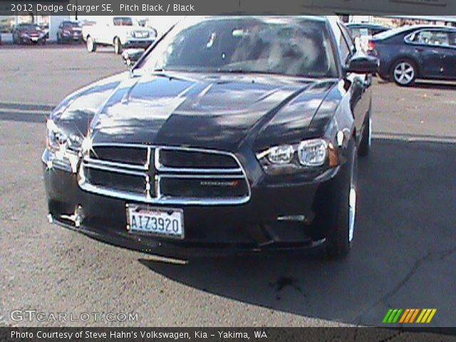 2012 Dodge Charger SE in Pitch Black