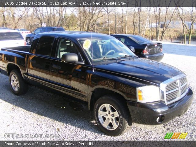 2005 Dodge Dakota SLT Quad Cab 4x4 in Black