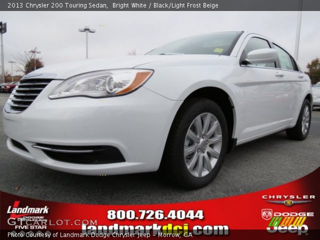 2013 Chrysler 200 Touring Sedan in Bright White