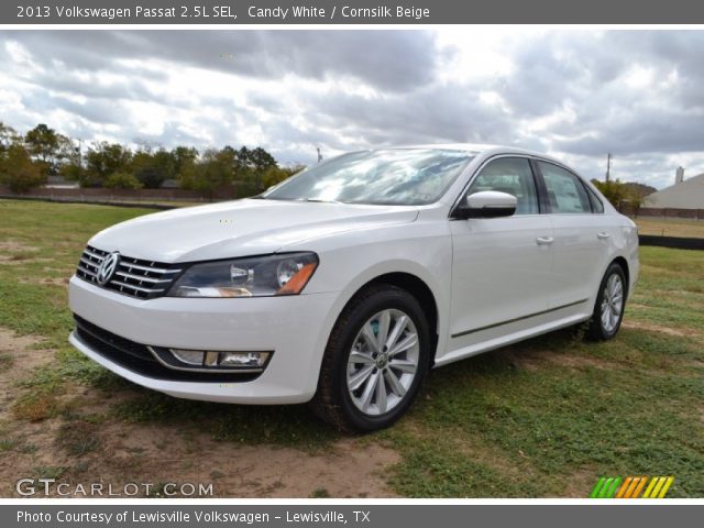 2013 Volkswagen Passat 2.5L SEL in Candy White