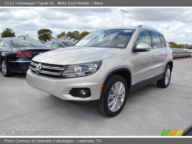 2013 Volkswagen Tiguan SE in White Gold Metallic