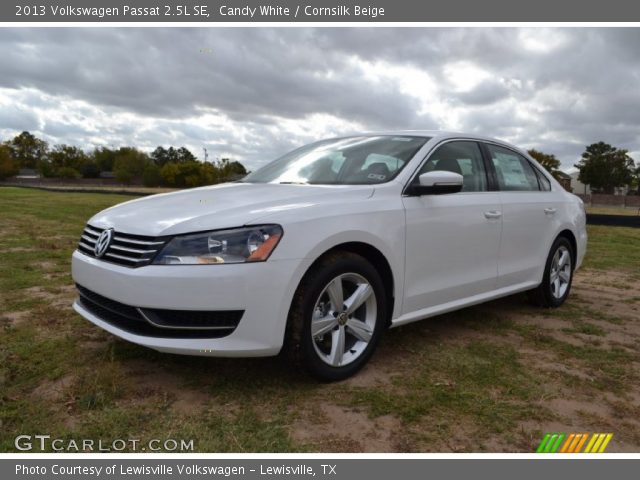 2013 Volkswagen Passat 2.5L SE in Candy White