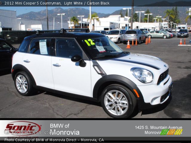 2012 Mini Cooper S Countryman in Light White