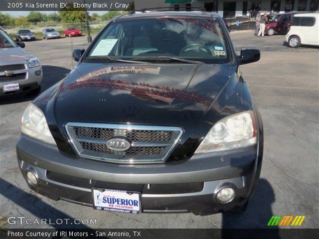 2005 Kia Sorento EX in Ebony Black
