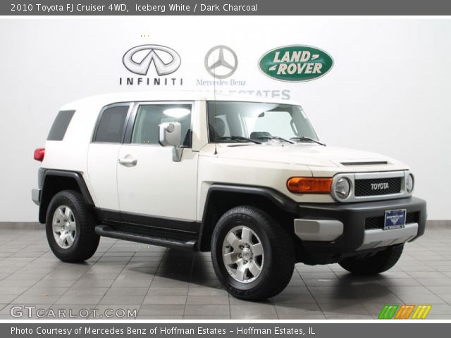 2010 Toyota FJ Cruiser 4WD in Iceberg White