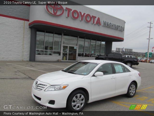 2010 Toyota Camry LE in Super White