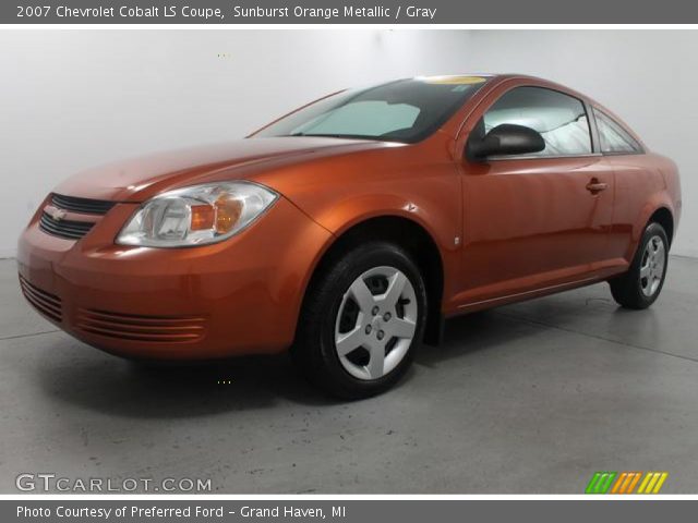 2007 Chevrolet Cobalt LS Coupe in Sunburst Orange Metallic