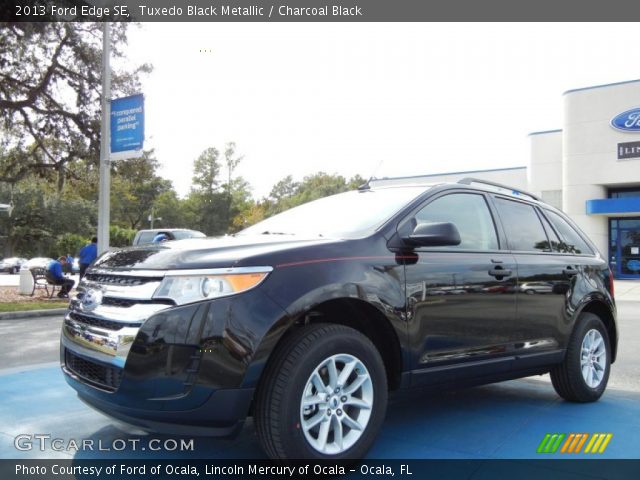 2013 Ford Edge SE in Tuxedo Black Metallic