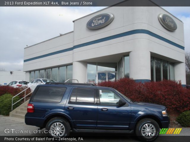 2013 Ford Expedition XLT 4x4 in Blue Jeans