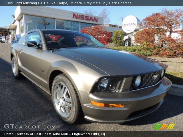 2005 Ford Mustang GT Deluxe Coupe in Mineral Grey Metallic