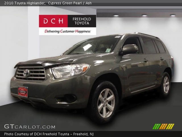 2010 Toyota Highlander  in Cypress Green Pearl