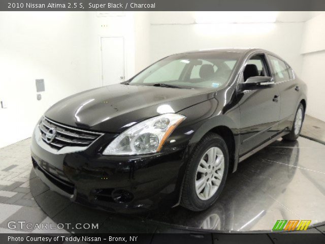 2010 Nissan Altima 2.5 S in Super Black