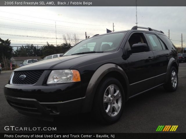2006 Ford Freestyle SEL AWD in Black