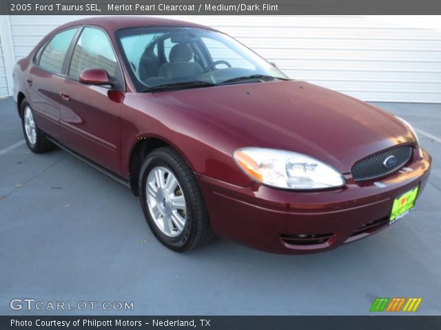 2005 Ford Taurus SEL in Merlot Pearl Clearcoat