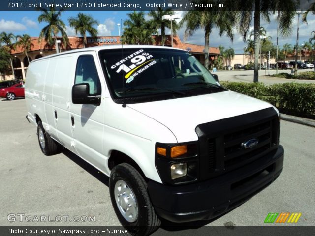 2012 Ford E Series Van E250 Extended Cargo in Oxford White