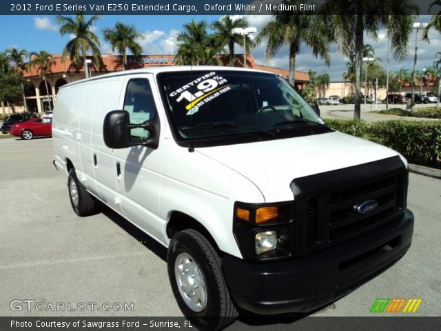2012 Ford E Series Van E250 Extended Cargo in Oxford White