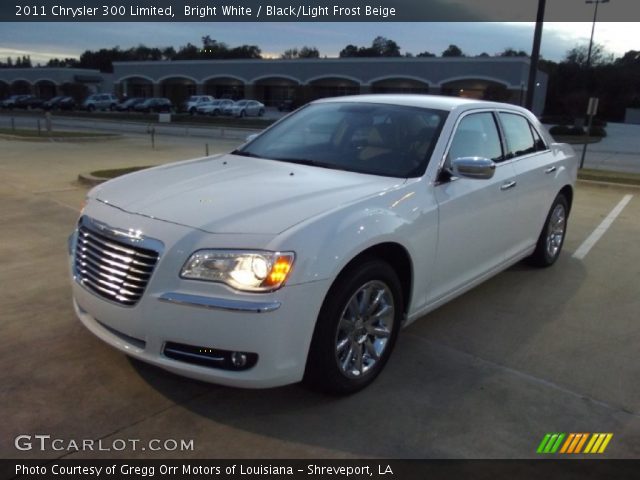 2011 Chrysler 300 Limited in Bright White