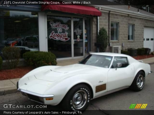 1971 Chevrolet Corvette Stingray Coupe in Classic White
