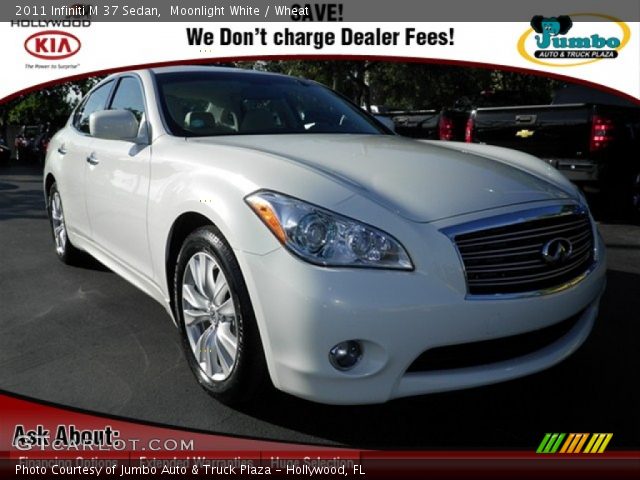 2011 Infiniti M 37 Sedan in Moonlight White