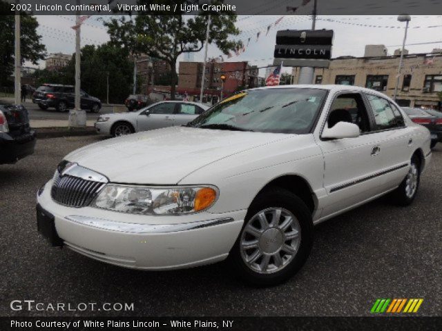 2002 Lincoln Continental  in Vibrant White