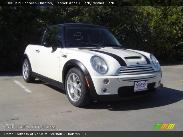 2006 Mini Cooper S Hardtop in Pepper White