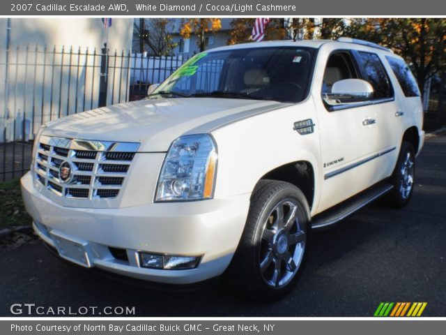 2007 Cadillac Escalade AWD in White Diamond