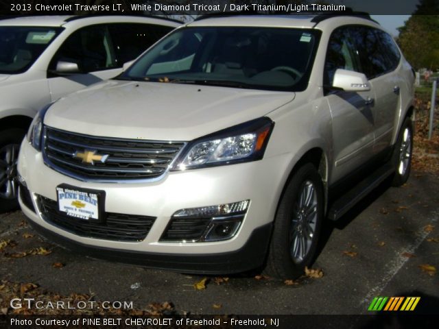 2013 Chevrolet Traverse LT in White Diamond Tricoat