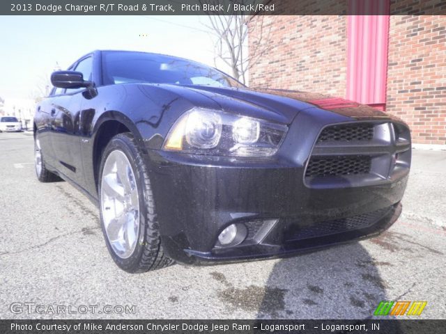 2013 Dodge Charger R/T Road & Track in Pitch Black