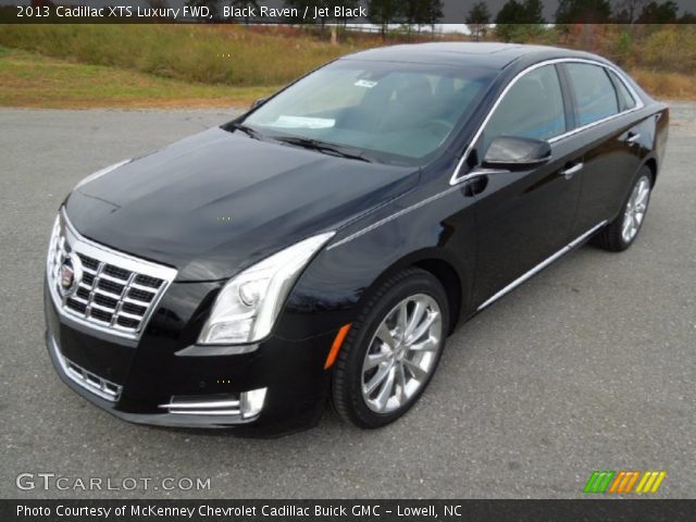 2013 Cadillac XTS Luxury FWD in Black Raven