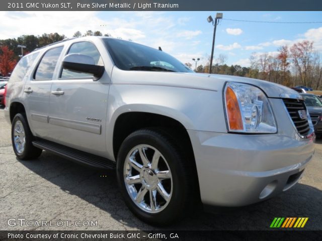 2011 GMC Yukon SLT in Pure Silver Metallic