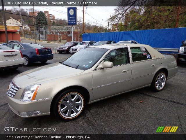 2007 Cadillac DTS Sedan in Radiant Bronze