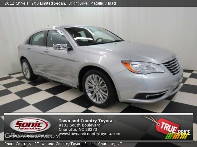 2012 Chrysler 200 Limited Sedan in Bright Silver Metallic